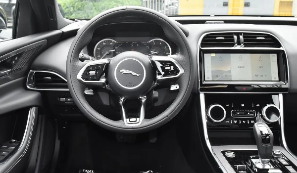 捷豹xel保值率是多少 第七年37%(油耗影響保值率)