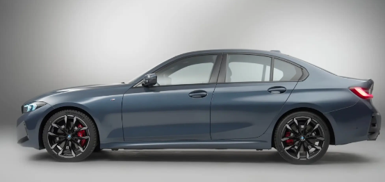 老5系同款前臉！25款寶馬3系亮相：有望9月國(guó)產(chǎn)