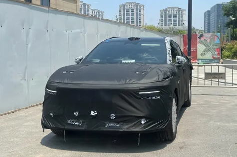 800V技術(shù)上車！極氪CX1E偽裝車曝光：年內(nèi)首發(fā)