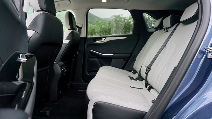 城市通勤好選擇 試駕福特銳際PHEV混動