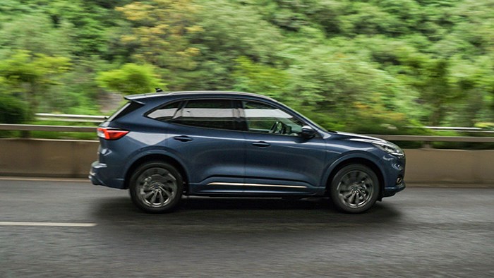 城市通勤好選擇 試駕福特銳際PHEV混動