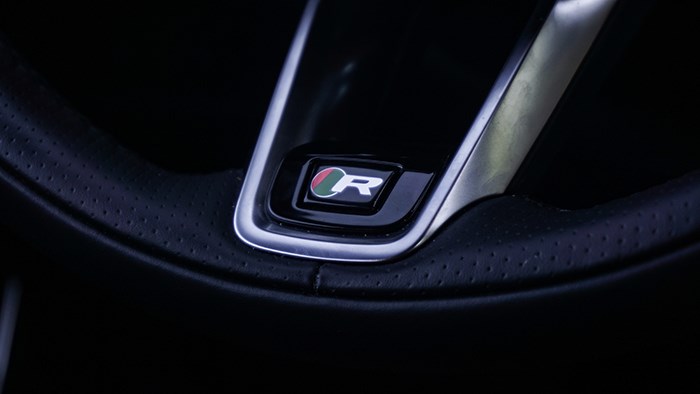 個性鮮明 捷豹F-PACE 2.0T 賽旗版評測