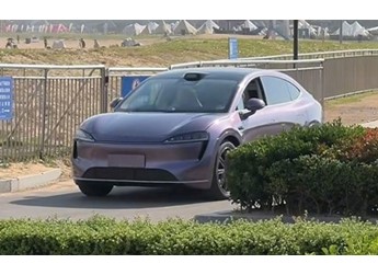 智界R7實(shí)車(chē)圖曝光 將9月上市 封面圖
