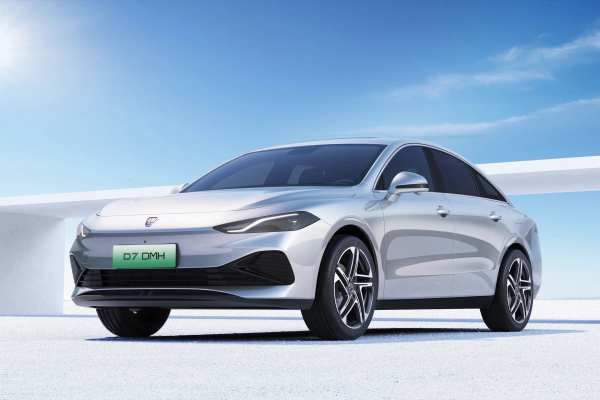 10萬價位四款混動家轎對比 比亞迪秦PLUS已經(jīng)不吃香了？