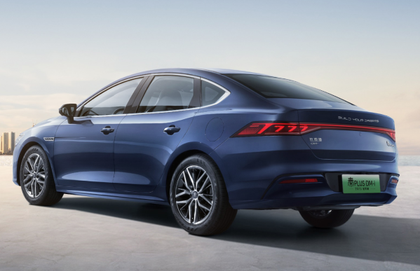 10萬價位四款混動家轎對比 比亞迪秦PLUS已經(jīng)不吃香了？