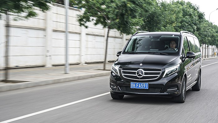 德系高端商務MPV 試駕奔馳V260L 