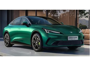 定位AI高性能寬體轎跑！全新極狐阿爾法S5開啟預(yù)售：11.28萬起 封面圖