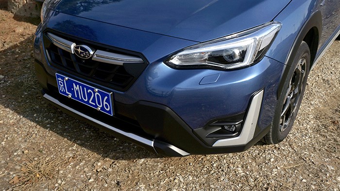 穿梭在城市與郊野 跨界SUV斯巴魯XV評測