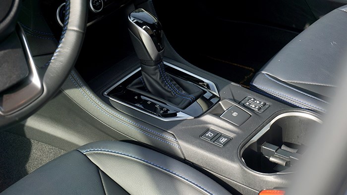 穿梭在城市與郊野 跨界SUV斯巴魯XV評測