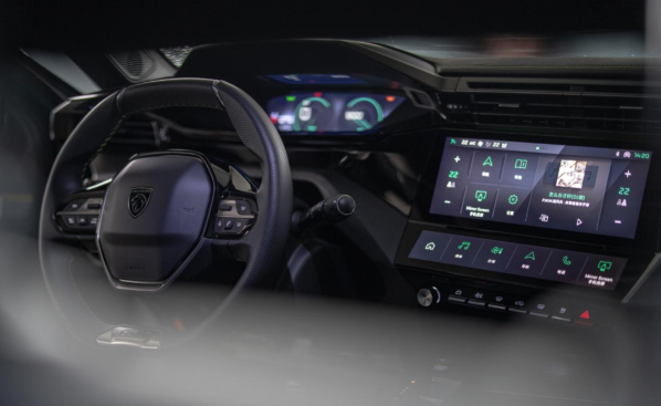 顏值沒輸過！東風(fēng)標(biāo)致408X官圖公布 將原汁原味引進(jìn)