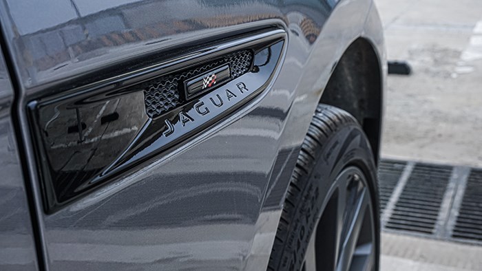 來自英倫獨特氣質(zhì) 捷豹F-PACE 2.0T 賽旗版