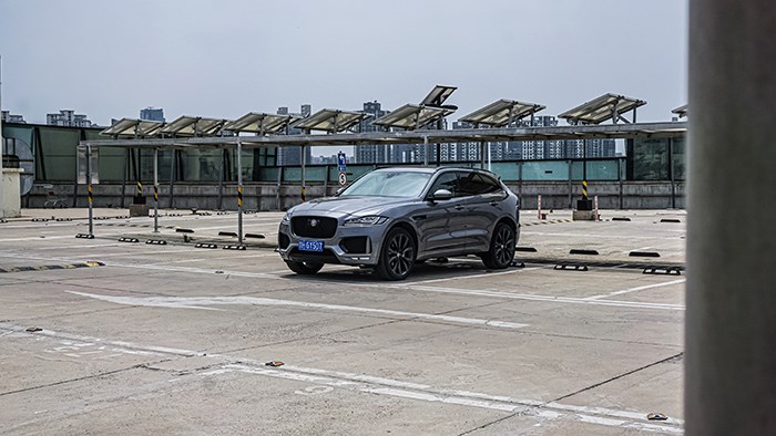 個性鮮明 捷豹F-PACE 2.0T 賽旗版評測
