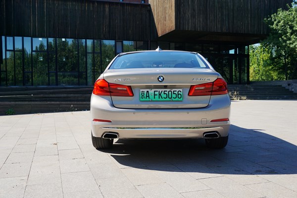 動(dòng)靜自如 試駕華晨寶馬5系 插電式混合動(dòng)力