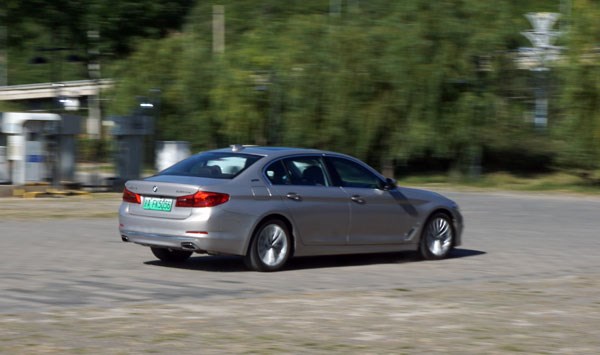 動(dòng)靜自如 試駕華晨寶馬5系 插電式混合動(dòng)力