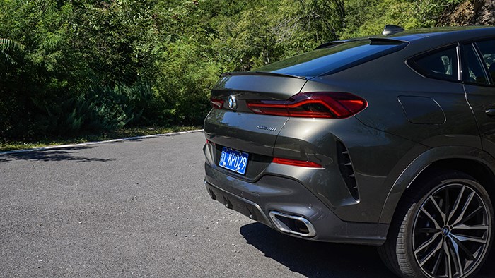 全副武裝的德系戰(zhàn)艦 BMW全新X6評(píng)測 