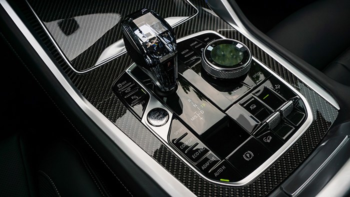 全副武裝的德系戰(zhàn)艦 BMW全新X6評(píng)測 