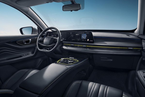 10.99萬起！星途新款追風家族正式上市 內(nèi)飾動力均升級