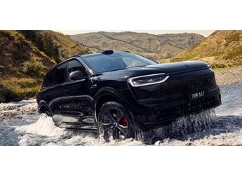 全新問界M7上市，1小時大定破3萬臺，一起來卷價值！ 封面圖