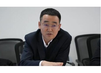 當(dāng)50億投入遇見“聽勸”文化：東風(fēng)商用車的硬核實(shí)力與柔軟初心 封面圖