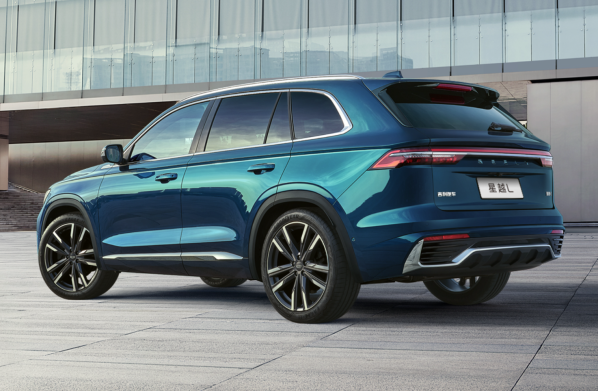 15.77萬起！新款吉利星越L正式上市 標(biāo)配2.0T發(fā)動機(jī)