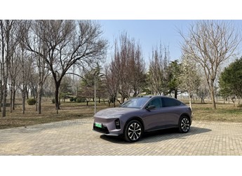 快速換電功能，超贊！試駕蔚來EC6 2025款 100kWh 封面圖