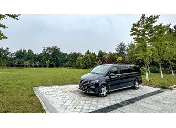 豪華感全面提升 試駕新款奔馳V300L長軸距豪華版