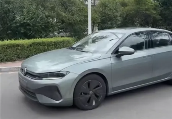 看齊大哥邁騰！全新大眾速騰實(shí)車曝光：現(xiàn)款12.79萬元起
