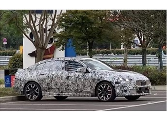 軸距加長！寶馬進口轎跑2系即將國產(chǎn)：現(xiàn)款起售價27.29萬元