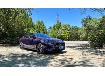 彰顯車主獨特品味  試駕寶馬M235L 封面圖