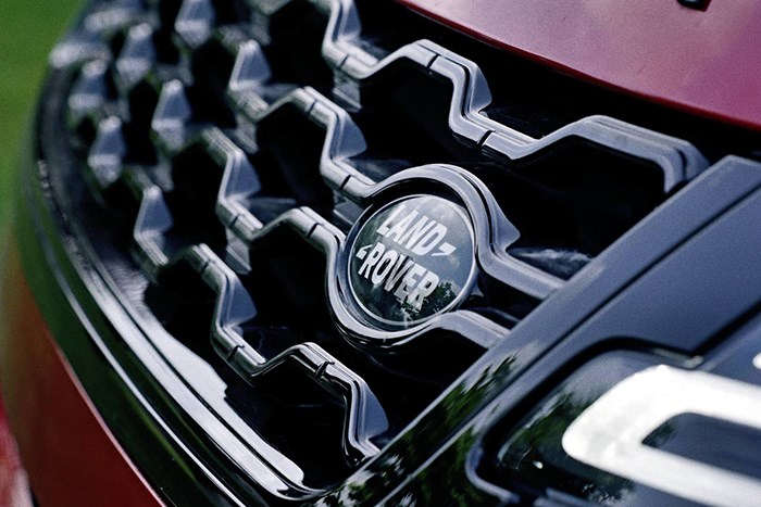 不光靠顏值取勝 試駕全新路虎攬勝極光