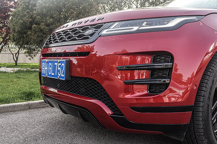 不光靠顏值取勝 試駕全新路虎攬勝極光