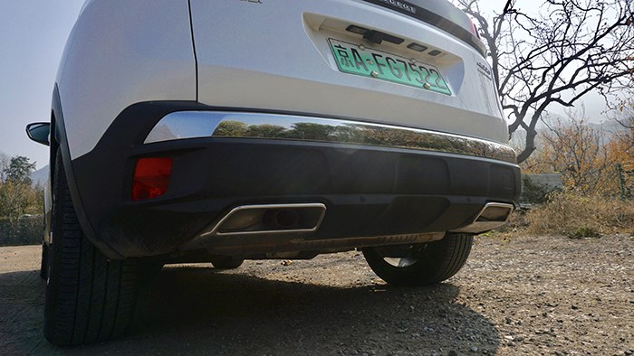 別有一番風(fēng)味 試駕標(biāo)致4008新能源 