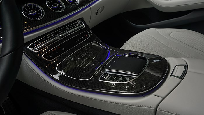 格調(diào)與豪華 萬(wàn)車網(wǎng)試駕2022款奔馳CLS 350 4MATIC