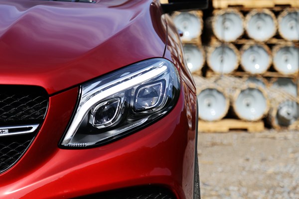 都市逍遙派 試駕奔馳GLE450 COUPE AMG