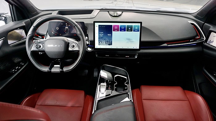 有顏值也有內(nèi)涵 實拍北京魔方試裝版