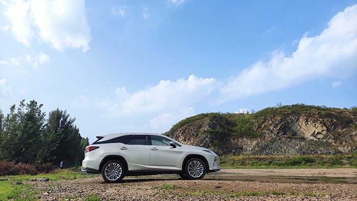 雨后見美景 雷克薩斯RX450hL懷來官廳游記