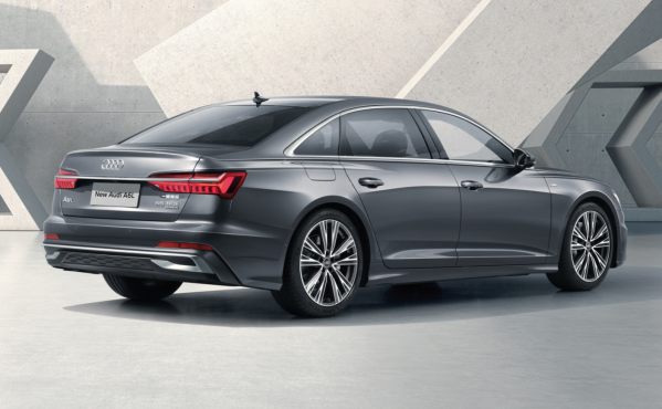 新款?yuàn)W迪A6L終于來了 相比老款值得買嗎？看完就懂了