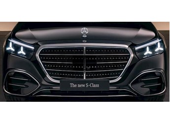 新款奔馳S級(jí)車燈搭載5萬顆LED：照射距離605米 照明區(qū)域提升40%