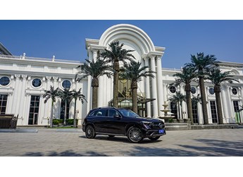 鋒芒由你 試駕奔馳GLC 2023款GLC 300 L