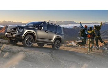 哈弗H9穿越版上市：標配AT胎+800mm涉水能力！限時只要23.29萬