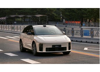 你會(huì)選哪種 理想i6欣旺達(dá)電池版提車(chē)周期大幅減少：還送額外延保