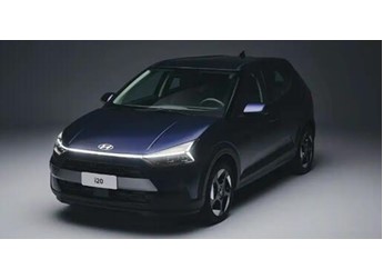 小型車(chē)變SUV！全新現(xiàn)代i20官圖發(fā)布：曲面雙聯(lián)屏+貫穿燈組