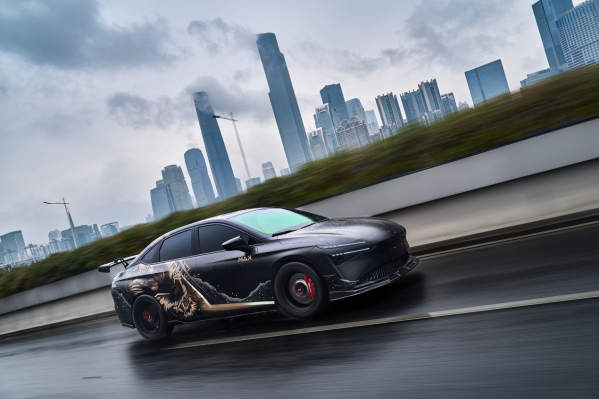 埃安AION S 黑龍MAX正式亮相 預(yù)計(jì)下半年開始上市