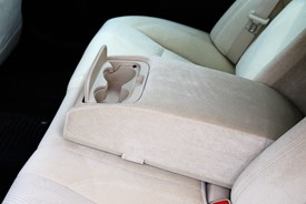 靜謐又從容 萬(wàn)車(chē)網(wǎng)試駕一汽豐田皇冠