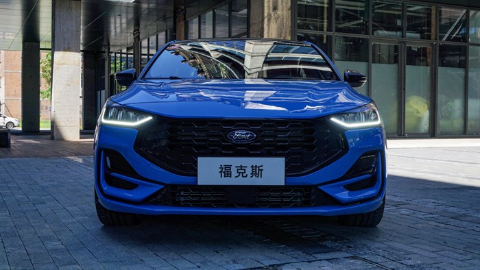 與風為伴 試駕2022福特三廂?？怂筍T-Line