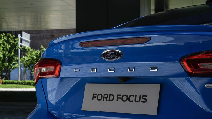 與風為伴 試駕2022福特三廂?？怂筍T-Line