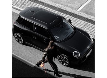 電動MINI COOPER子夜黑版上市 售價20.58萬元