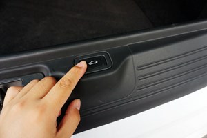 行政級(jí)游艇 路虎攬勝3.0V6 SC Vogue加長(zhǎng)版