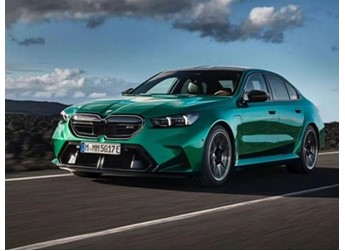 全新一代寶馬M5官圖正式發(fā)布 預(yù)計(jì)成都車(chē)展預(yù)售