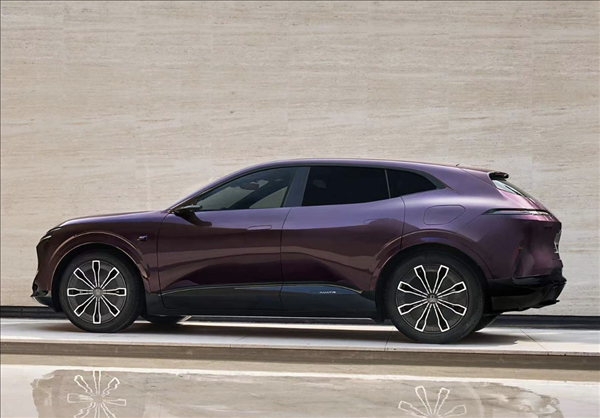 比理想L6更大更智能！阿維塔新車07有望9月上市